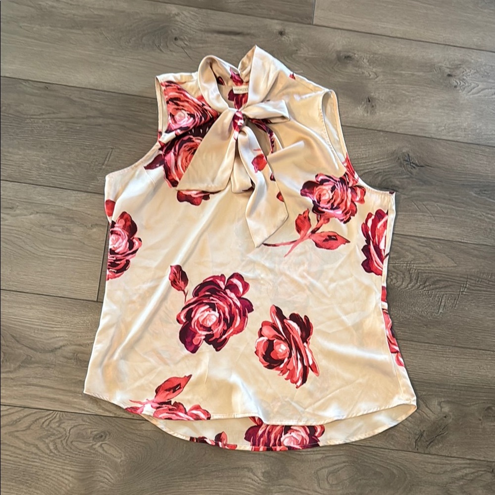 Eva Mendes Cream and Red Sleeveless Tie Front Blouse